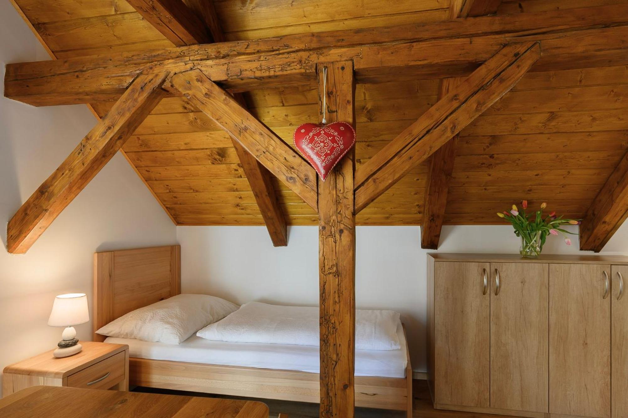 Apartmány Mezivodí Kycera Esterno foto