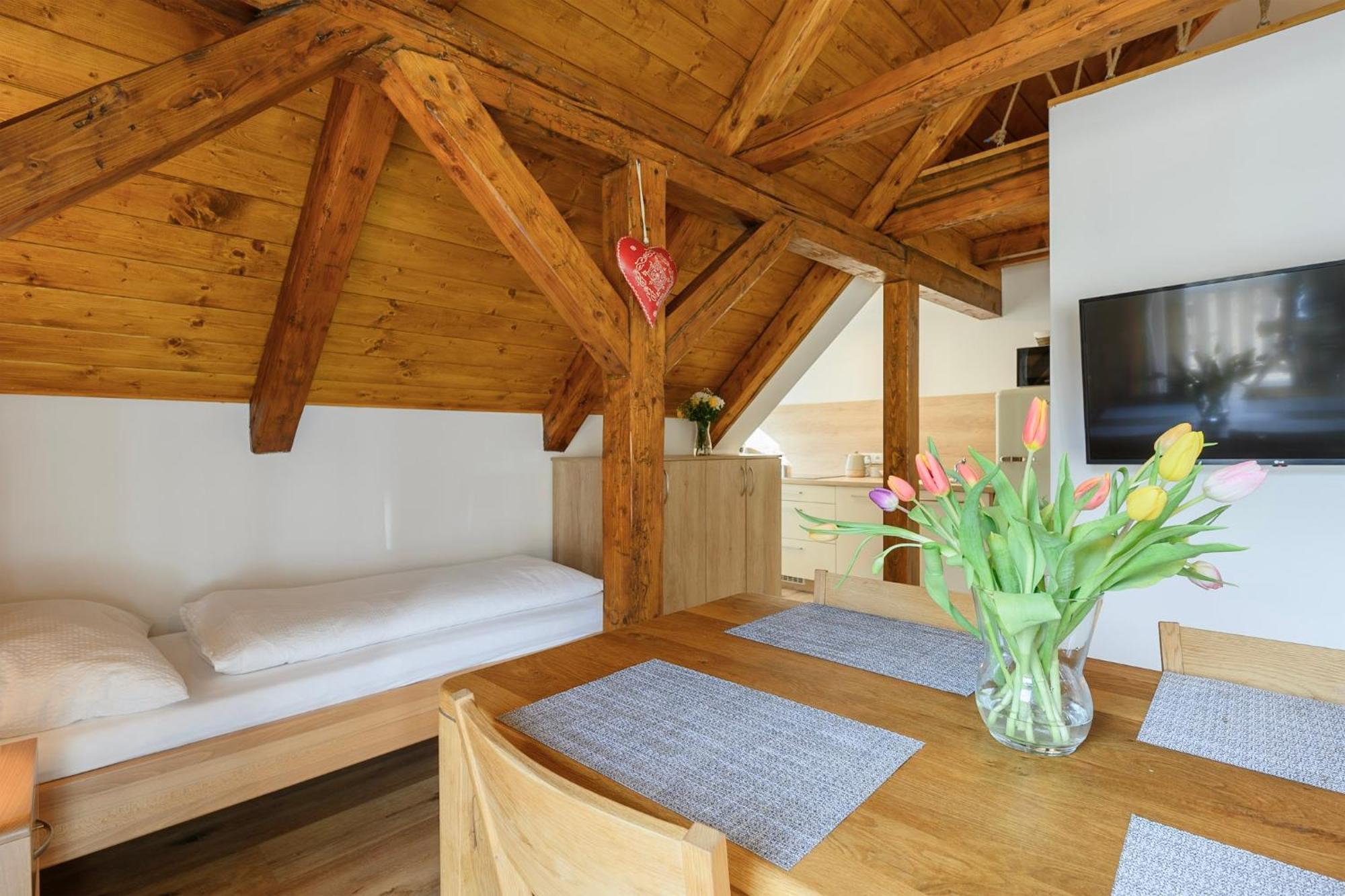 Apartmány Mezivodí Kycera Esterno foto
